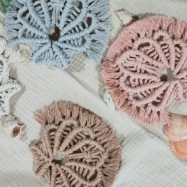 Macrame shell coaster // Handmade gift Ideas //  Boho Decor // Gift Box Ideas // Housewarming Gift // Coffee Coaster
